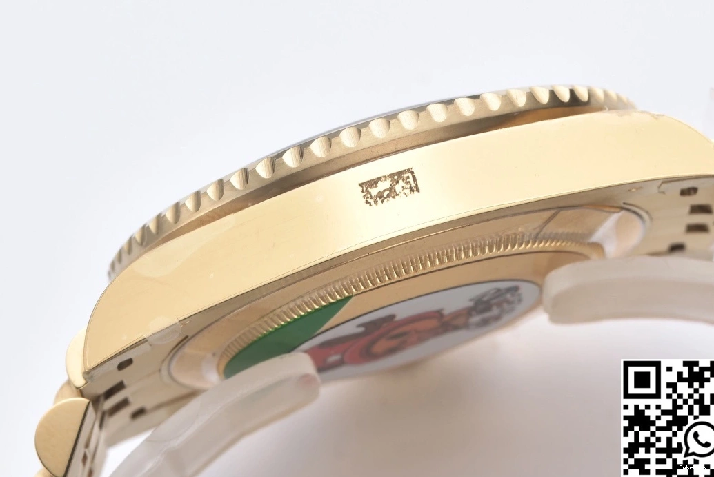 Master Black M126710BLRO-0001 II Case Rolex GMT Dial Factory Clean Gold 1127